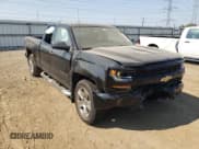✅ 2017 Chevrolet Silverado 1500 Custom • VIN: 1GCVKPEH1HZ158488 • Лот: 71665594. Опубликован ранее на Copart с пробегом Не указан. Бесплатный доступ к архиву аукционных продаж из США и подробный отчёт об истории автомобиля на DreamBid. Изображение 4.