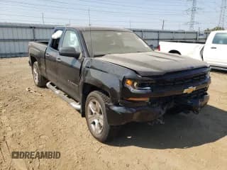 ✅ 2017 Chevrolet Silverado 1500 Custom • VIN: 1GCVKPEH1HZ158488 • Лот: 71665594. Опубликован ранее на Copart с пробегом Не указан. Бесплатный доступ к архиву аукционных продаж из США и подробный отчёт об истории автомобиля на DreamBid. Изображение 4.