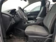 ✅ 2017 Ford Escape SE • VIN: 1FMCU9GD6HUD51123 • Lot: 54655065. Wystawiony na Copart z przebiegiem 131 275 mil. Bezpłatny archiwum sprzedaży aukcyjnych z USA i szczegółowy raport historii pojazdu na DreamBid. Zdjęcie 7.