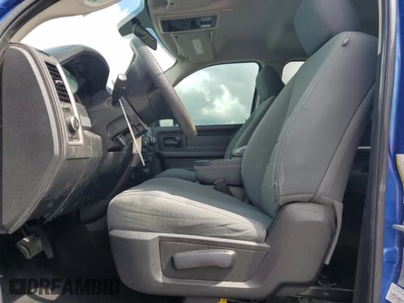 ✅ 2017 Ram 1500 Express • VIN: 3C6RR6KT1HG548658 • Lot: 84929185. Listed on Copart with 132,704 mi. Free auction sales archive from the USA and detailed vehicle history report at DreamBid. Image 7.