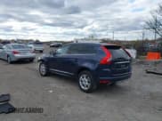✅ 2015 Volvo XC60 T5 Platinum • VIN: YV4612RM7F2730992 • Lot: 43670814. Wystawiony na IAAI z przebiegiem 89 723 mil. Bezpłatny archiwum sprzedaży aukcyjnych z USA i szczegółowy raport historii pojazdu na DreamBid. Zdjęcie 3.