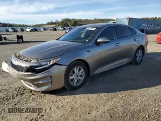 ✅ 2018 Kia Optima LX • VIN: 5XXGT4L34JG179226 • Лот: 90526505. Опубликован ранее на Copart с пробегом 122 544 миль. Бесплатный доступ к архиву аукционных продаж из США и подробный отчёт об истории автомобиля на DreamBid. Изображение 1.