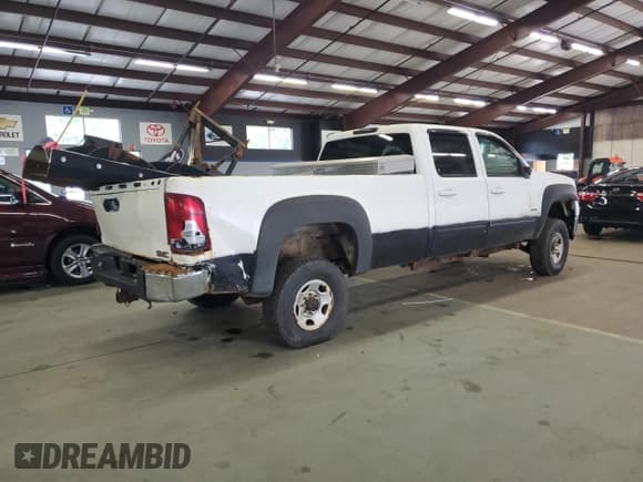 ✅ 2007 GMC Sierra 2500HD SLE1 • VIN: 1GTHK23677F551008 • Lot: 69956205. Wystawiony na Copart z przebiegiem 333 884 mil. Bezpłatny archiwum sprzedaży aukcyjnych z USA i szczegółowy raport historii pojazdu na DreamBid. Zdjęcie 3.