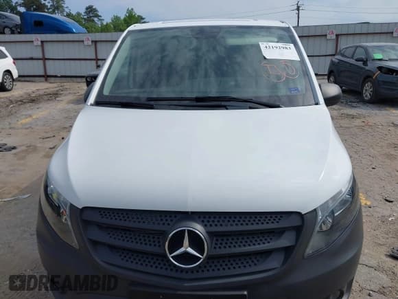✅ 2020 Mercedes-Benz Metris Cargo • VIN: W1YV0BEY3L3725672 • Lot: 42192983. Wystawiony na IAAI z przebiegiem 59 988 mil. Bezpłatny archiwum sprzedaży aukcyjnych z USA i szczegółowy raport historii pojazdu na DreamBid. Zdjęcie 6.