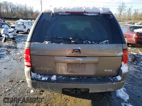✅ 2002 Ford Explorer XLS • VIN: 1FMZU72E12UC34961 • Lot: 41446885. Listed on Copart with 162,481 mi. Free auction sales archive from the USA and detailed vehicle history report at DreamBid. Image 6.
