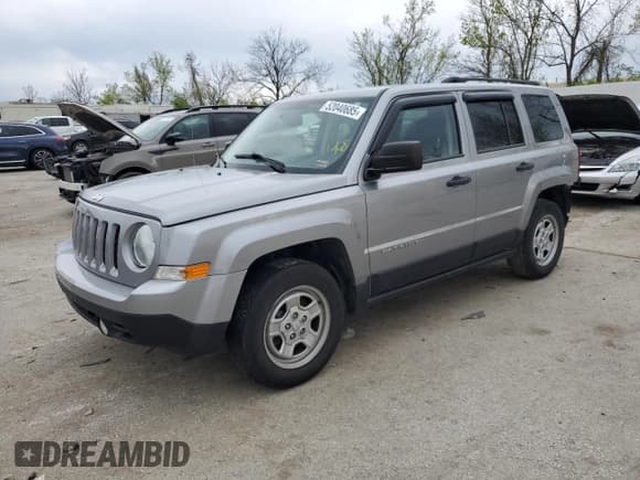 ✅ 2016 Jeep Patriot Sport SE • VIN: 1C4NJPBA9GD513879 • Lot: 52040685. Listed on Copart with 112,585 mi. Free auction sales archive from the USA and detailed vehicle history report at DreamBid. Image 1.