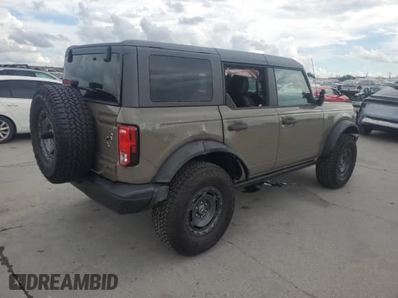 ✅ 2025 Ford Bronco Big Bend • VIN: 1FMEE7BH7SLA53441 • Lot: 81738935. Wystawiony na Copart z przebiegiem 1 131 mil. Bezpłatny archiwum sprzedaży aukcyjnych z USA i szczegółowy raport historii pojazdu na DreamBid. Zdjęcie 3.