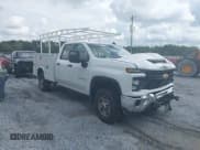 ✅ 2024 Chevrolet Silverado 2500HD • VIN: 1GB2YLE73RF353100 • Лот: 43300422. Опубликован ранее на IAAI с пробегом 15 169 миль. Бесплатный доступ к архиву аукционных продаж из США и подробный отчёт об истории автомобиля на DreamBid. Изображение 1.