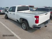 ✅ 2022 Chevrolet Silverado 2500HD Work Truck • VIN: 1GC2YLE78NF332510 • Lot: 42390090. Wystawiony na IAAI z przebiegiem 110 672 mil. Bezpłatny archiwum sprzedaży aukcyjnych z USA i szczegółowy raport historii pojazdu na DreamBid. Zdjęcie 3.