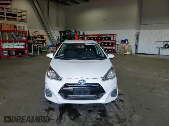 ✅ 2016 Toyota Prius One • VIN: JTDKDTB38G1132952 • Lot: 80446925. Listed on Copart with 116,694 mi. Free auction sales archive from the USA and detailed vehicle history report at DreamBid. Image 14.