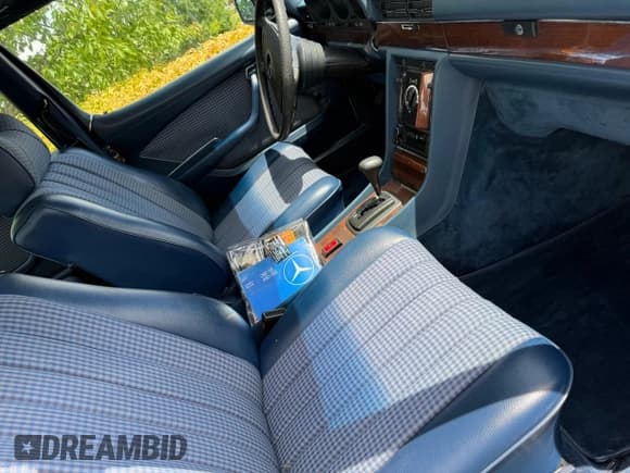 ✅ 1977 Mercedes-Benz 280 • VIN: 11602412103123 • Lot: 64519565. Listed on Copart with 182,519 mi. Free auction sales archive from the USA and detailed vehicle history report at DreamBid. Image 5.