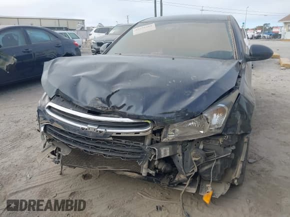 ✅ 2015 Chevrolet Cruze LT • VIN: 1G1PC5SB8F7259166 • Lot: 43535489. Listed on IAAI with 70,739 mi. Free auction sales archive from the USA and detailed vehicle history report at DreamBid. Image 6.