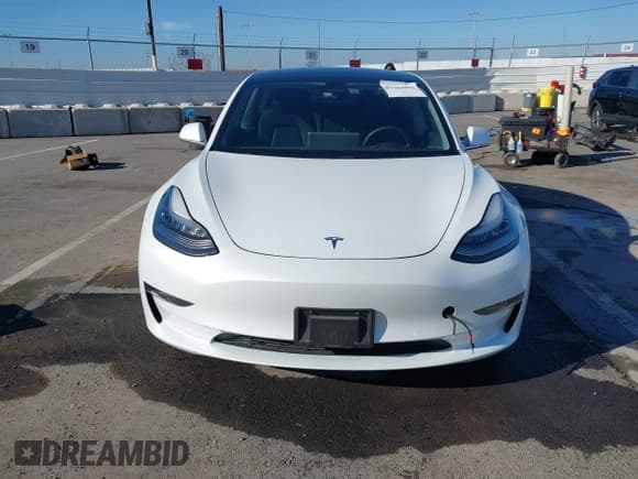 ✅ 2020 Tesla Model 3 Standard Range Plus • VIN: 5YJ3E1EA0LF476809 • Лот: 43784856. Опубликован ранее на IAAI с пробегом 64 366 миль. Бесплатный доступ к архиву аукционных продаж из США и подробный отчёт об истории автомобиля на DreamBid. Изображение 13.