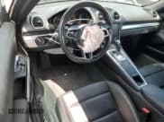 ✅ 2018 Porsche 718 Cayman • VIN: WP0AA2A80JK261670 • Lot: 60250575. Wystawiony na Copart z przebiegiem 73 522 mil. Bezpłatny archiwum sprzedaży aukcyjnych z USA i szczegółowy raport historii pojazdu na DreamBid. Zdjęcie 8.