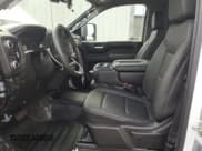 ✅ 2024 GMC Sierra 2500HD • VIN: 1GT39LE70RF171111 • Лот: 50174155. Опубликован ранее на Copart с пробегом 5 231 миль. Бесплатный доступ к архиву аукционных продаж из США и подробный отчёт об истории автомобиля на DreamBid. Изображение 7.