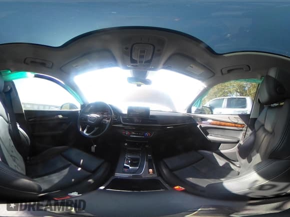 ✅ 2018 Audi Q5 Prestige • VIN: WA1CNAFY2J2099597 • Lot: 43453619. Listed on IAAI with 82,168 mi. Free auction sales archive from the USA and detailed vehicle history report at DreamBid. Image 18.