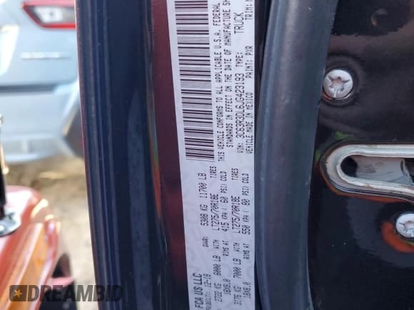 ✅ 2018 Ram 3500 SLT • VIN: 3C63R3DL6JG423193 • Lot: 73649644. Wystawiony na Copart z przebiegiem 114 903 mil. Bezpłatny archiwum sprzedaży aukcyjnych z USA i szczegółowy raport historii pojazdu na DreamBid. Zdjęcie 12.