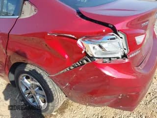 ✅ 2017 Chevrolet Cruze LT • VIN: 1G1BE5SM6H7220018 • Lot: 43299331. Listed on IAAI with 127,154 mi. Free auction sales archive from the USA and detailed vehicle history report at DreamBid. Image 6.