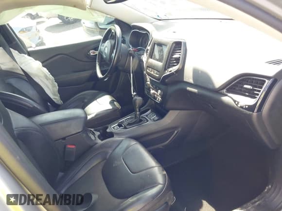 ✅ 2021 Jeep Cherokee Latitude Plus • VIN: 1C4PJLLB8MD187352 • Лот: 42606630. Опубликован ранее на IAAI с пробегом 110 152 миль. Бесплатный доступ к архиву аукционных продаж из США и подробный отчёт об истории автомобиля на DreamBid. Изображение 5.