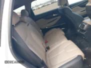 ✅ 2020 Hyundai Santa Fe Limited • VIN: 5NMS5CAA0LH223033 • Лот: 43206187. Опубликован ранее на IAAI с пробегом 61 343 миль. Бесплатный доступ к архиву аукционных продаж из США и подробный отчёт об истории автомобиля на DreamBid. Изображение 8.