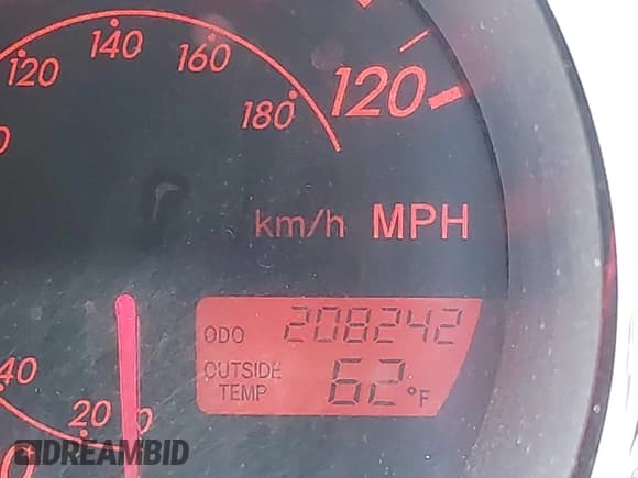 ✅ 2003 Toyota Matrix Std • VIN: 2T1KR32E93C026180 • Лот: 41935390. Опубликован ранее на IAAI с пробегом 208 242 миль. Бесплатный доступ к архиву аукционных продаж из США и подробный отчёт об истории автомобиля на DreamBid. Изображение 16.