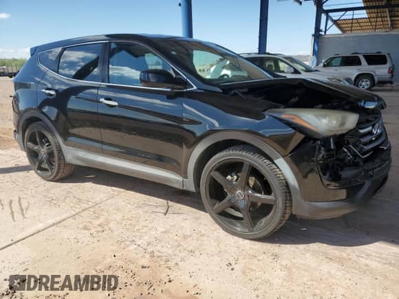 2016 Hyundai Santa Fe z VIN 5XYZTDLB3GG326740, wystawiony jako Copart lot #71950555 z przebiegiem 131 779 mil mil oraz Szkoda całkowita • Salvage title. Historia ofert i sprzedaży dostępna na DreamBid. Obrazek 4.