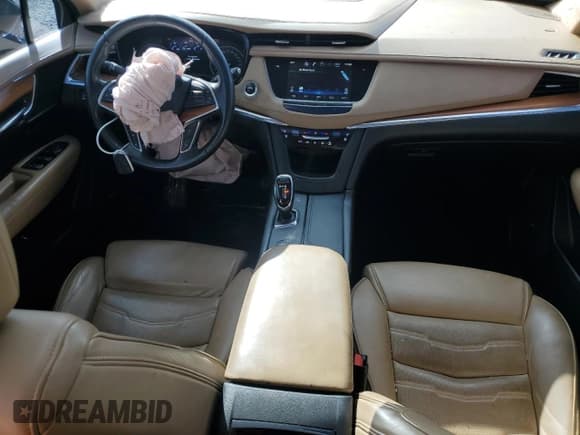 ✅ 2017 Cadillac XT5 Platinum AWD • VIN: 1GYKNFRS5HZ202934 • Lot: 89576005. Listed on Copart with 91,457 mi. Free auction sales archive from the USA and detailed vehicle history report at DreamBid. Image 8.