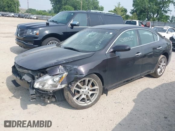 ✅ 2010 Nissan Maxima SV • VIN: 1N4AA5AP6AC821426 • Lot: 42480325. Listed on IAAI with 139,501 mi. Free auction sales archive from the USA and detailed vehicle history report at DreamBid. Image 2.