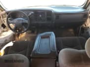 ✅ 2006 Chevrolet Silverado 2500HD LT1 • VIN: 1GCHC23D56F251980 • Лот: 46678505. Опубликован ранее на Copart с пробегом Не указан. Бесплатный доступ к архиву аукционных продаж из США и подробный отчёт об истории автомобиля на DreamBid. Изображение 8.