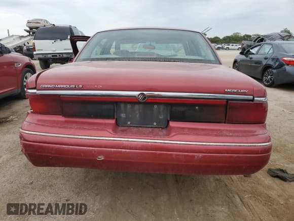 ✅ 1996 Mercury Grand Marquis LS • VIN: 2MELM75W9TX704418 • Лот: 66605294. Опубликован ранее на Copart с пробегом Не указан. Бесплатный доступ к архиву аукционных продаж из США и подробный отчёт об истории автомобиля на DreamBid. Изображение 6.