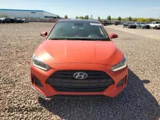 2019 Hyundai Veloster 2.0 z VIN KMHTG6AF6KU019061, wystawiony jako Copart lot #51016785 z przebiegiem 51 527 mil mil oraz Czysty tytuł • Clean title. Historia ofert i sprzedaży dostępna na DreamBid. Obrazek 5.