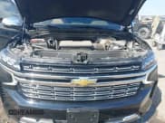 ✅ 2023 Chevrolet Suburban Premier • VIN: 1GNSCFKD8PR353280 • Lot: 43401708. Wystawiony na IAAI z przebiegiem 42 587 mil. Bezpłatny archiwum sprzedaży aukcyjnych z USA i szczegółowy raport historii pojazdu na DreamBid. Zdjęcie 10.