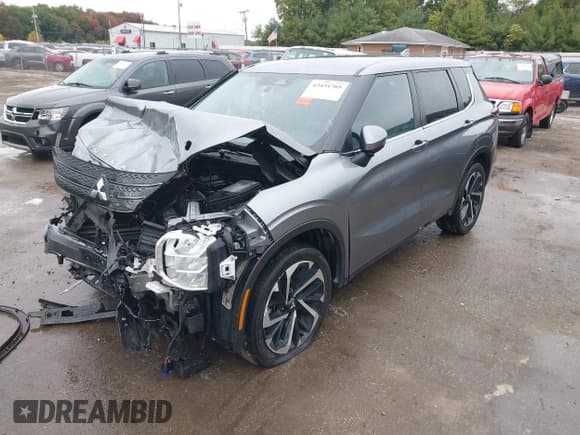 ✅ 2022 Mitsubishi Outlander SE • VIN: JA4J3UA82NZ086352 • Лот: 43434705. Опубликован ранее на IAAI с пробегом 73 383 миль. Бесплатный доступ к архиву аукционных продаж из США и подробный отчёт об истории автомобиля на DreamBid. Изображение 18.