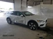 ✅ 2022 Volvo V60 • VIN: YV4102WK4N2092036 • Lot: 80911585. Wystawiony na Copart z przebiegiem 26 176 mil. Bezpłatny archiwum sprzedaży aukcyjnych z USA i szczegółowy raport historii pojazdu na DreamBid. Zdjęcie 4.