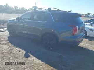 2025 Hyundai Palisade XRT z VIN KM8R34GE0SU945657, wystawiony jako IAAI lot #43298136 z przebiegiem 1 334 mil mil oraz . Historia ofert i sprzedaży dostępna na DreamBid. Obrazek 3.