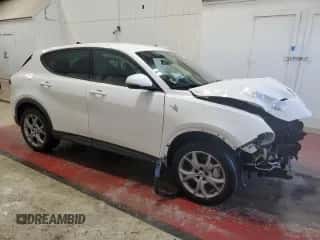 2024 Dodge Hornet R/T z VIN ZACPDFCW4R3A33524, wystawiony jako Copart lot #50391095 z przebiegiem 19 595 mil mil oraz Nie do naprawy • Non repairable. Historia ofert i sprzedaży dostępna na DreamBid. Obrazek 4.