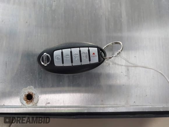 ✅ 2014 Nissan Pathfinder SV • VIN: 5N1AR2MM8EC677978 • Lot: 42226299. Listed on IAAI with 159,939 mi. Free auction sales archive from the USA and detailed vehicle history report at DreamBid. Image 11.