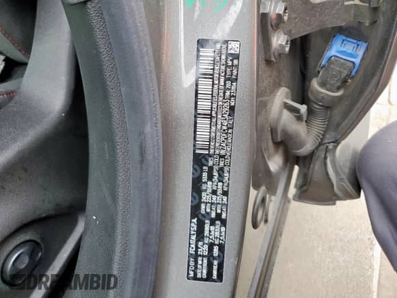 2024 Dodge Hornet R/T z VIN ZACPDFCW4R3A29263, wystawiony jako Copart lot #63423425 z przebiegiem 25 382 mil mil oraz Nie do naprawy • Non repairable. Historia ofert i sprzedaży dostępna na DreamBid. Obrazek 13.