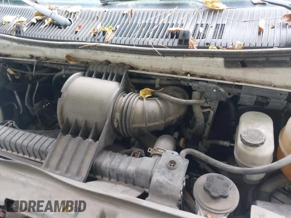 ✅ 2011 Ford Econoline Passenger XL • VIN: 1FBSS3BL7BDA85303 • Lot: 43174008. Wystawiony na IAAI z przebiegiem 176 000 mil. Bezpłatny archiwum sprzedaży aukcyjnych z USA i szczegółowy raport historii pojazdu na DreamBid. Zdjęcie 10.