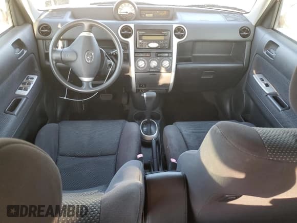 ✅ 2004 Scion xB • VIN: JTLKT324440151998 • Лот: 67689265. Опубликован ранее на Copart с пробегом 189 309 миль. Бесплатный доступ к архиву аукционных продаж из США и подробный отчёт об истории автомобиля на DreamBid. Изображение 8.