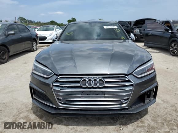 ✅ 2018 Audi S5 Sportback Premium Plus • VIN: WAUB4CF51JA045555 • Lot: 49679723. Wystawiony na Copart z przebiegiem Nie podano. Bezpłatny archiwum sprzedaży aukcyjnych z USA i szczegółowy raport historii pojazdu na DreamBid. Zdjęcie 5.