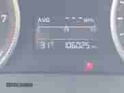 2019 Hyundai Elantra SE z VIN 5NPD74LF3KH415341, wystawiony jako IAAI lot #43413818 z przebiegiem 106 025 mil mil oraz . Historia ofert i sprzedaży dostępna na DreamBid. Obrazek 16.