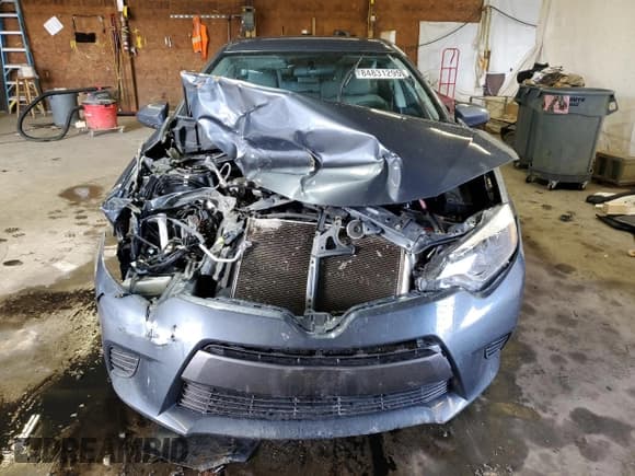 ✅ 2015 Toyota Corolla L • VIN: 2T1BURHE9FC450813 • Lot: 84831295. Wystawiony na Copart z przebiegiem 144 162 mil. Bezpłatny archiwum sprzedaży aukcyjnych z USA i szczegółowy raport historii pojazdu na DreamBid. Zdjęcie 5.