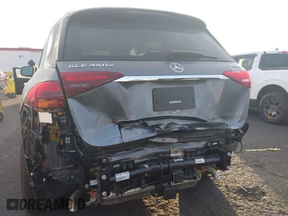 ✅ 2025 Mercedes-Benz GLE 450e • VIN: 4JGFB4GB6SB380029 • Лот: 43526056. Опубликован ранее на IAAI с пробегом 4 882 миль. Бесплатный доступ к архиву аукционных продаж из США и подробный отчёт об истории автомобиля на DreamBid. Изображение 17.