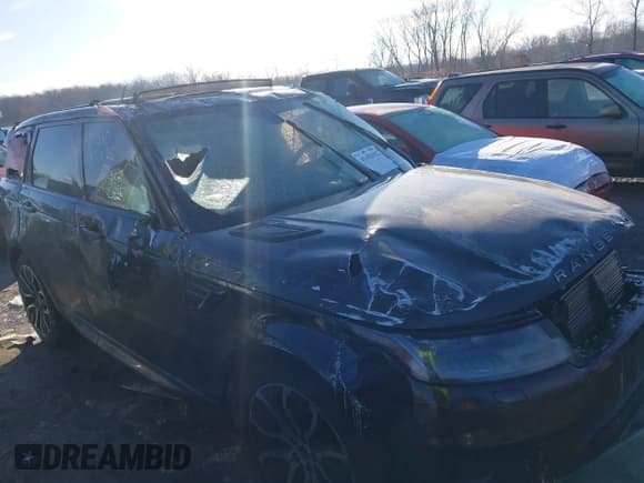 ✅ 2018 Land Rover Range Rover Sport • VIN: SALWR2RE2JA813743 • Lot: 41452592. Listed on IAAI with 103,272 mi. Free auction sales archive from the USA and detailed vehicle history report at DreamBid. Image 19.