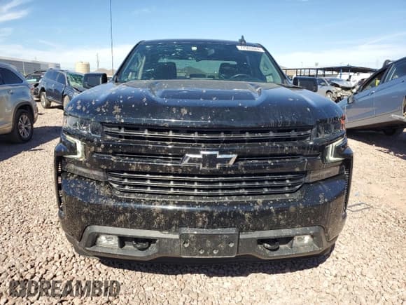 ✅ 2021 Chevrolet Silverado 1500 RST • VIN: 1GCUYEED3MZ341266 • Lot: 77969424. Wystawiony na Copart z przebiegiem 71 462 mil. Bezpłatny archiwum sprzedaży aukcyjnych z USA i szczegółowy raport historii pojazdu na DreamBid. Zdjęcie 5.
