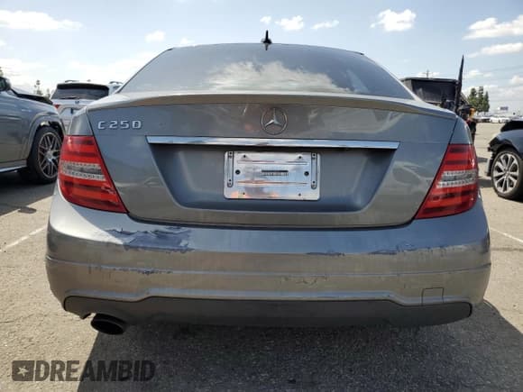 ✅ 2013 Mercedes-Benz C 250 Sport • VIN: WDDGF4HB5DR258385 • Lot: 51808895. Wystawiony na Copart z przebiegiem 139 208 mil. Bezpłatny archiwum sprzedaży aukcyjnych z USA i szczegółowy raport historii pojazdu na DreamBid. Zdjęcie 6.