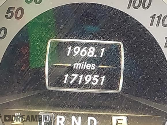 ✅ 2012 Mercedes-Benz C 300 Sport • VIN: WDDGF8BB6CA599470 • Lot: 43018902. Listed on IAAI with 171,951 mi. Free auction sales archive from the USA and detailed vehicle history report at DreamBid. Image 15.