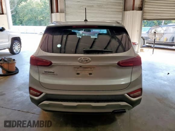✅ 2020 Hyundai Santa Fe SE • VIN: 5NMS23AD7LH279375 • Lot: 68691755. Listed on Copart with 102,931 mi. Free auction sales archive from the USA and detailed vehicle history report at DreamBid. Image 6.