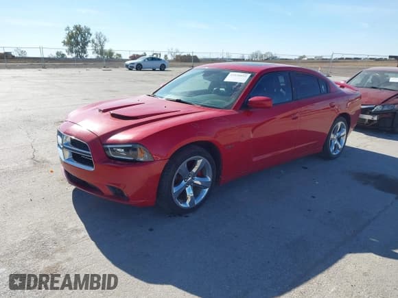✅ 2013 Dodge Charger RT Max • VIN: 2C3CDXCT0DH594823 • Lot: 43530052. Wystawiony na IAAI z przebiegiem 188 601 mil. Bezpłatny archiwum sprzedaży aukcyjnych z USA i szczegółowy raport historii pojazdu na DreamBid. Zdjęcie 2.